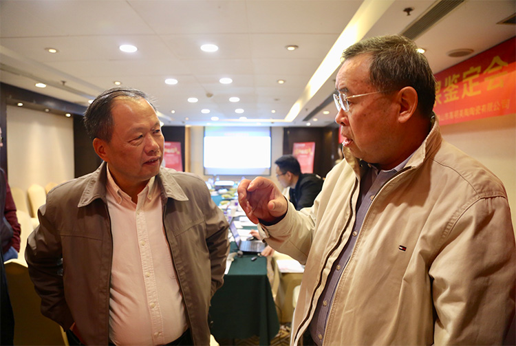 好色先生TV版下载陶瓷集團大規格瓷質薄板